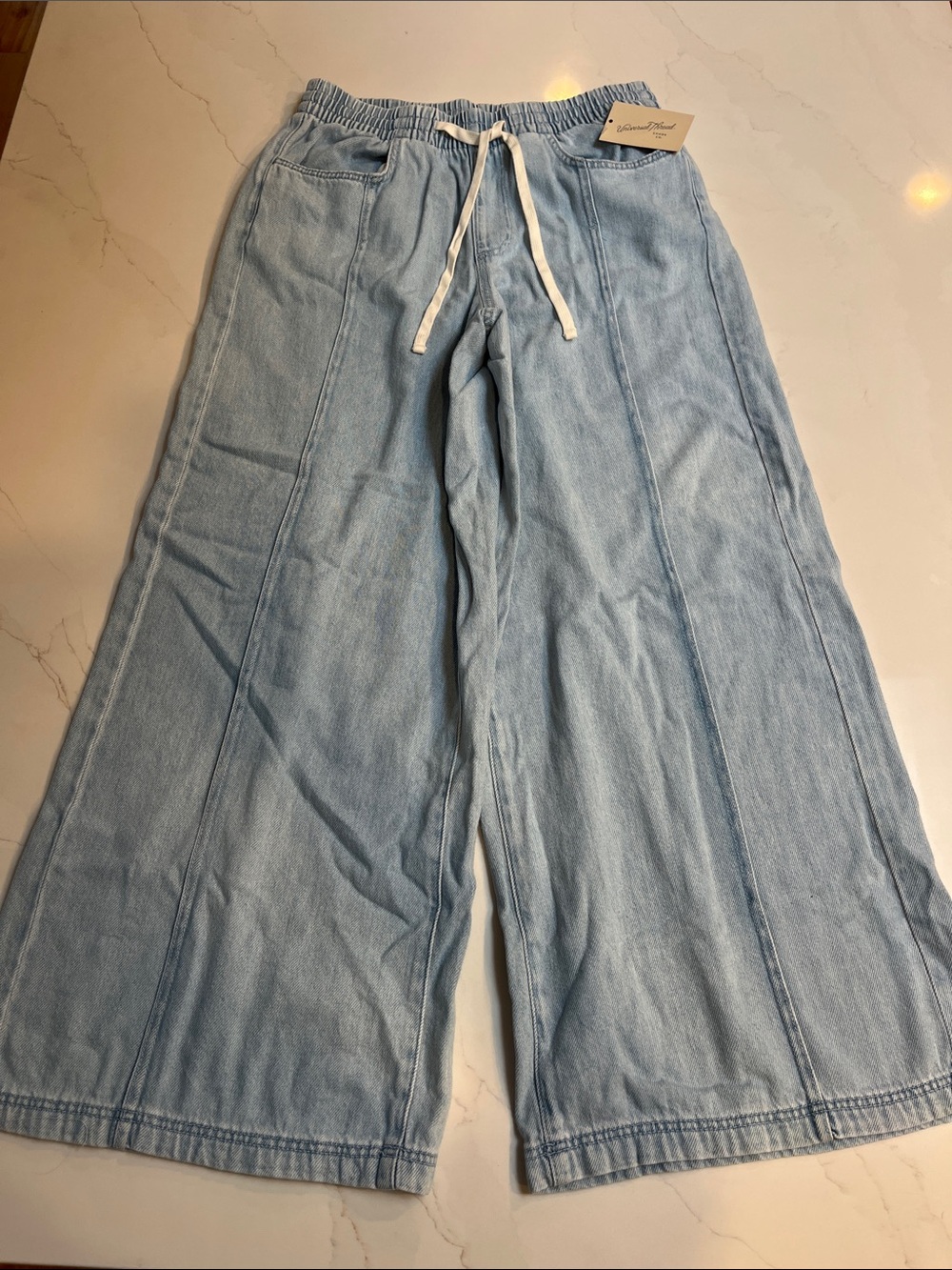 Universal Thread Viral Light Blue Wide-Leg Women's Jeans with Drawstring